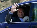 Экс-президент Франции Жак Ширак госпитализирован из-за укусов собаки